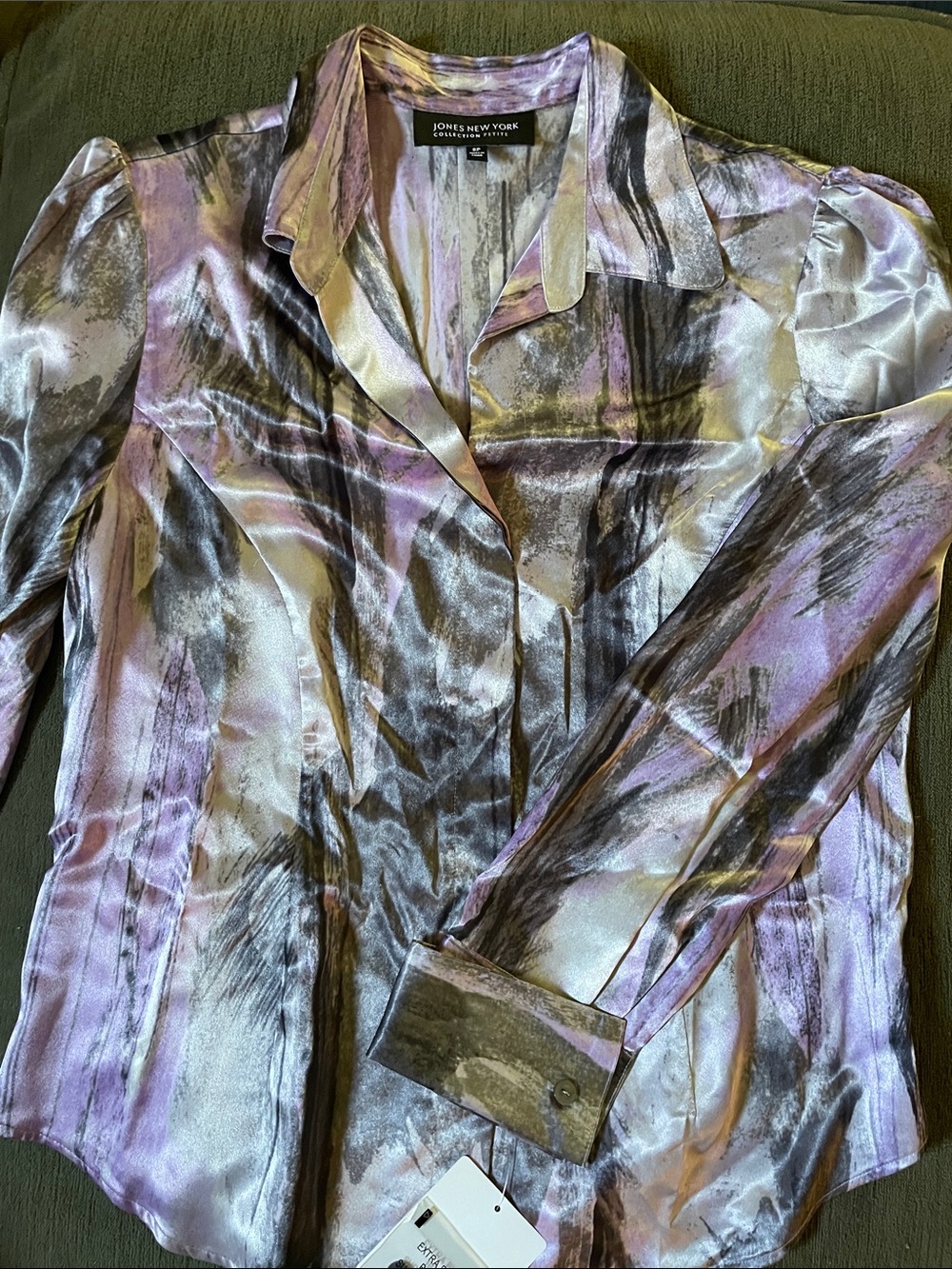 Jones New York Lavender and Silver Brushstroke Satin Blouse